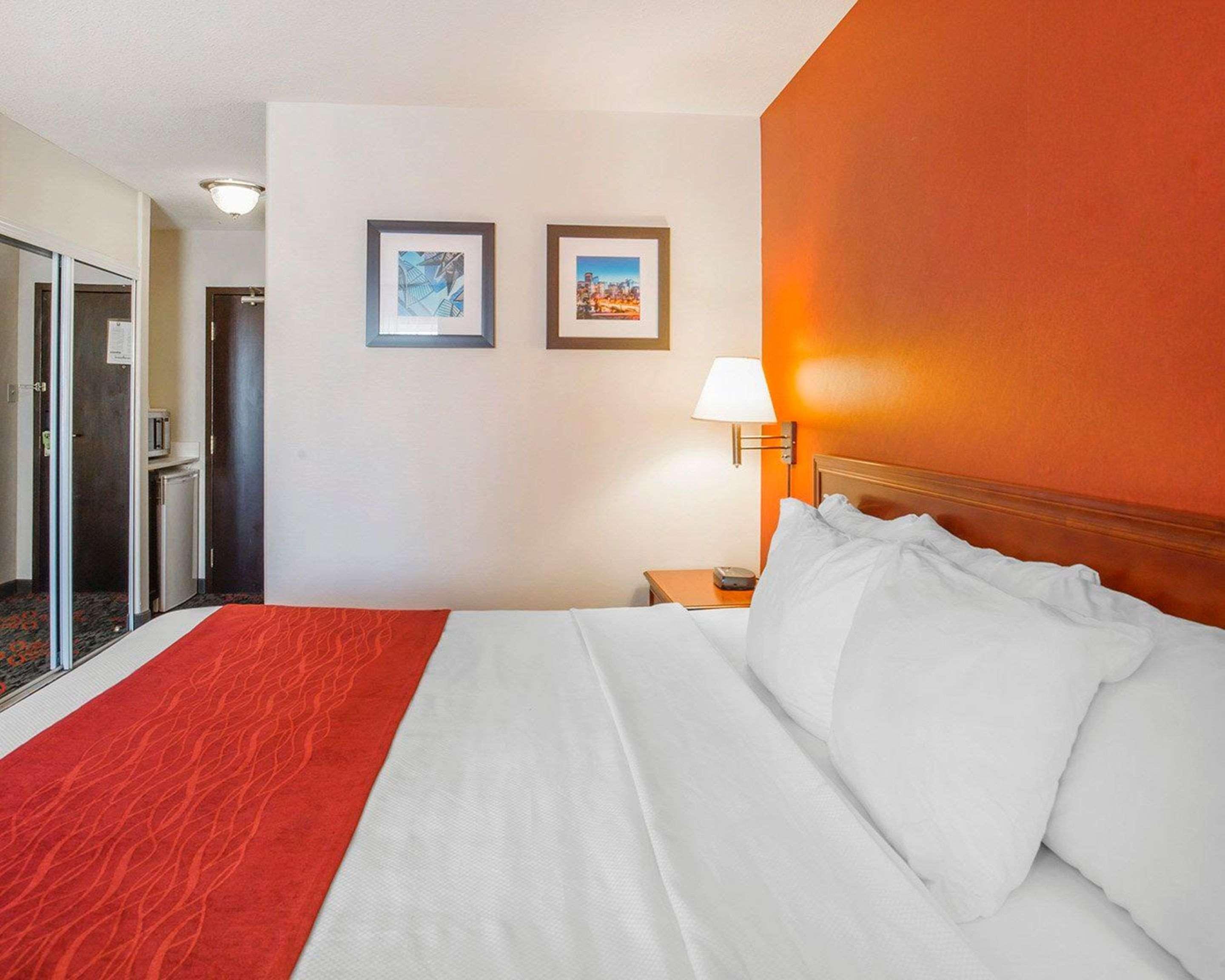 Comfort Inn&Suites University YYC Eksteriør bilde