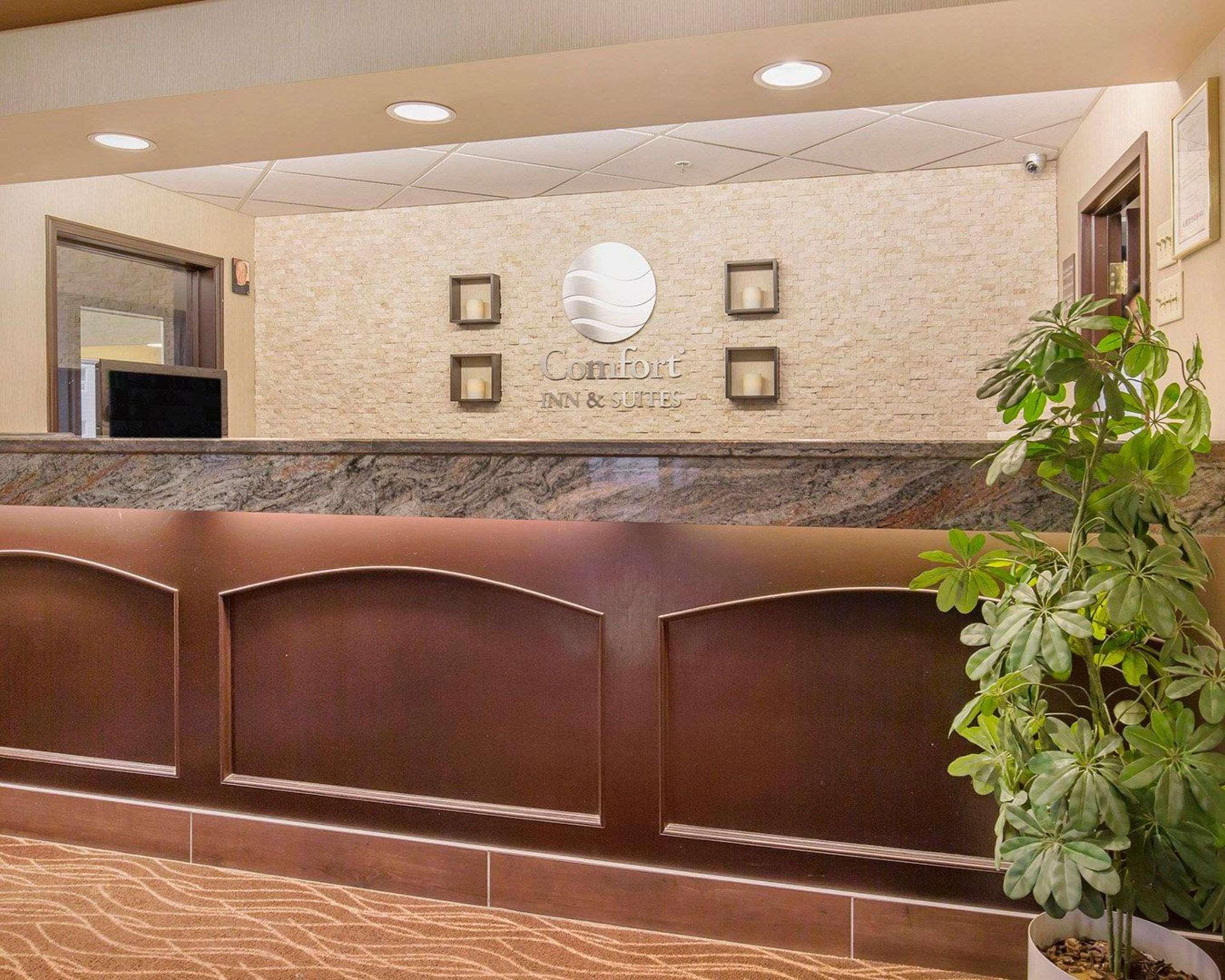 Comfort Inn&Suites University YYC Eksteriør bilde