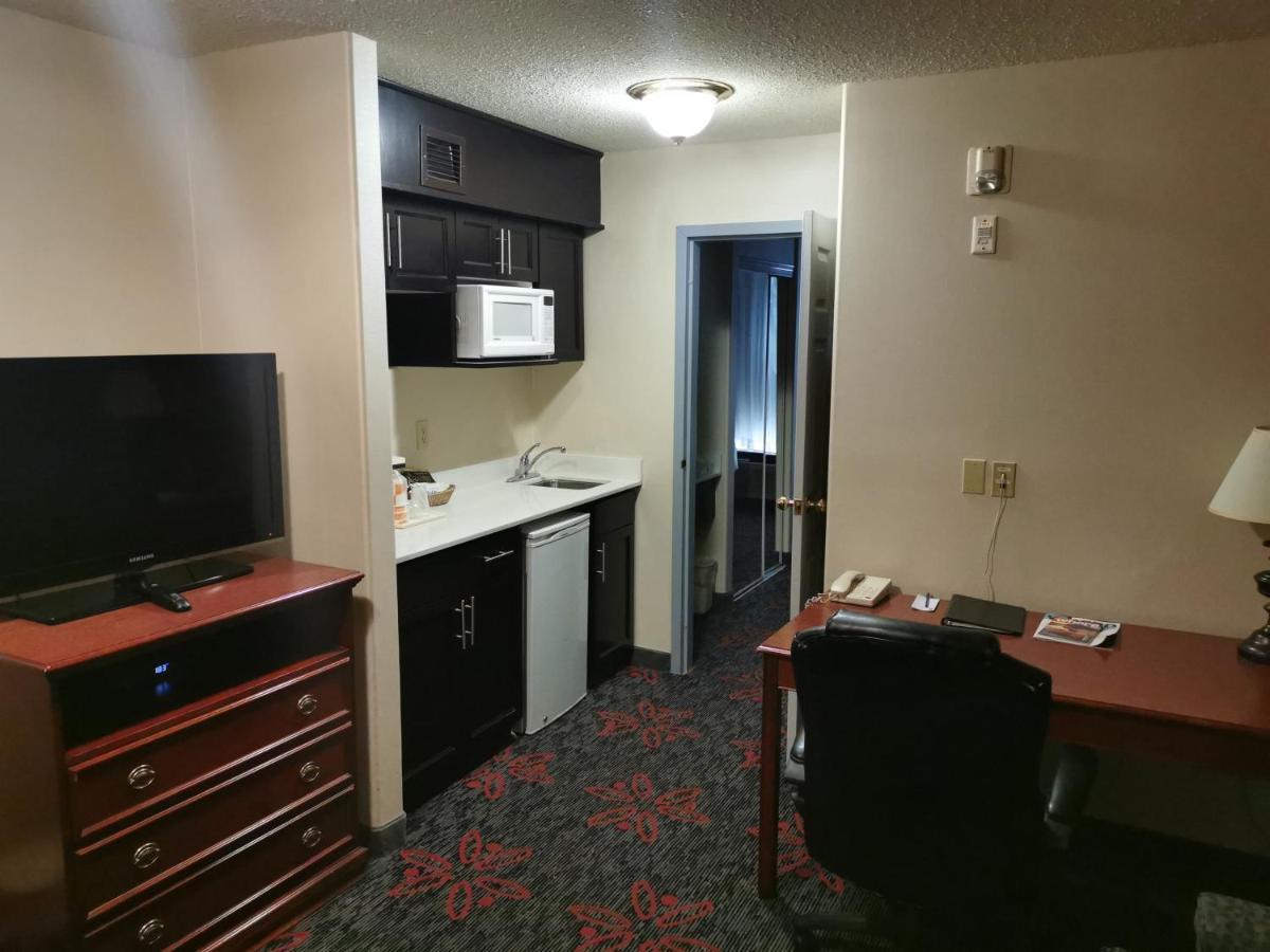 Comfort Inn&Suites University YYC Eksteriør bilde