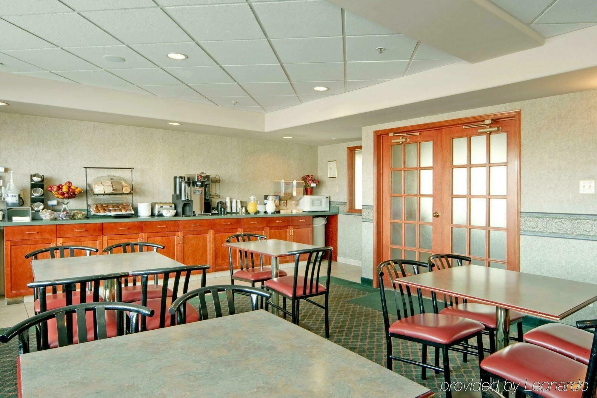 Comfort Inn&Suites University YYC Eksteriør bilde